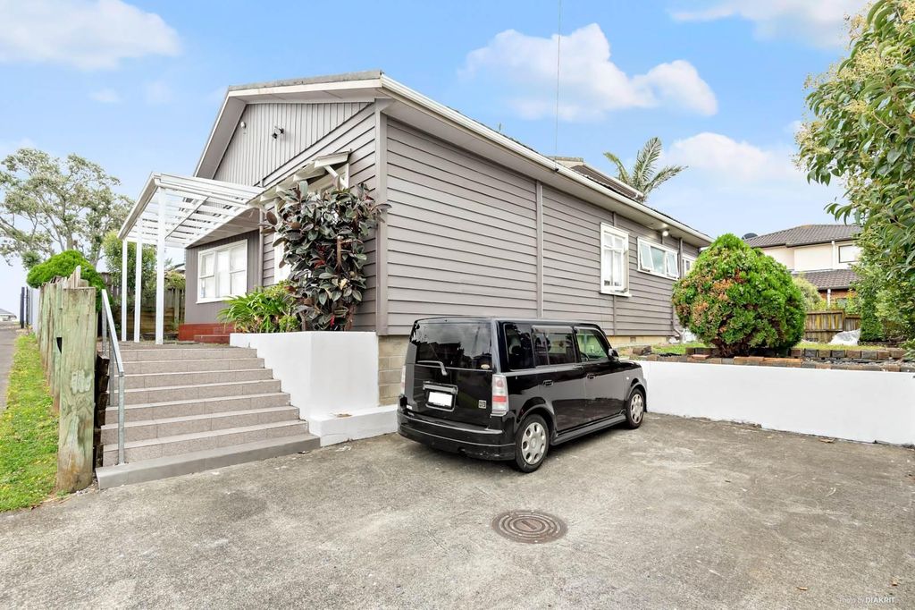 Property value 2A Locke Avenue, Mount Roskill realestate.co.nz
