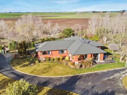 141 Gordons Valley Road, Maungati