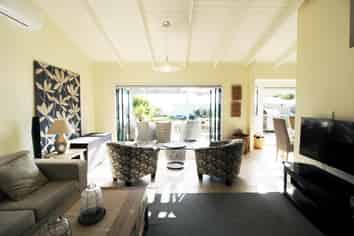 107 Omara Place , Matarangi