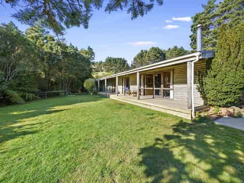 3 Van Der Velden Way, Horokiwi