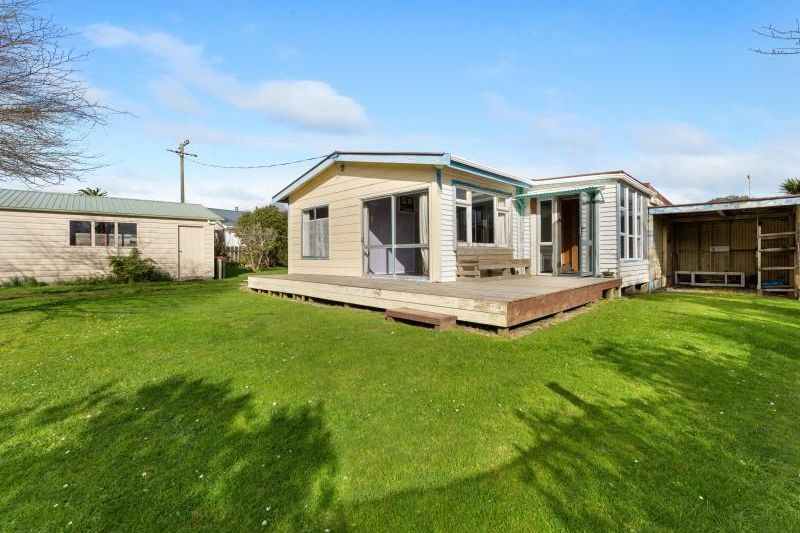 Property value 8 Pungarehu Road, Rahotu realestate.co.nz