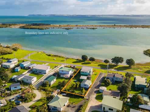 23 Birds Beach Road, Tapora