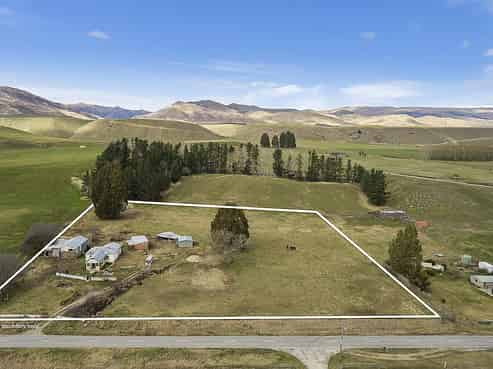 560 Ardgour Road, Tarras