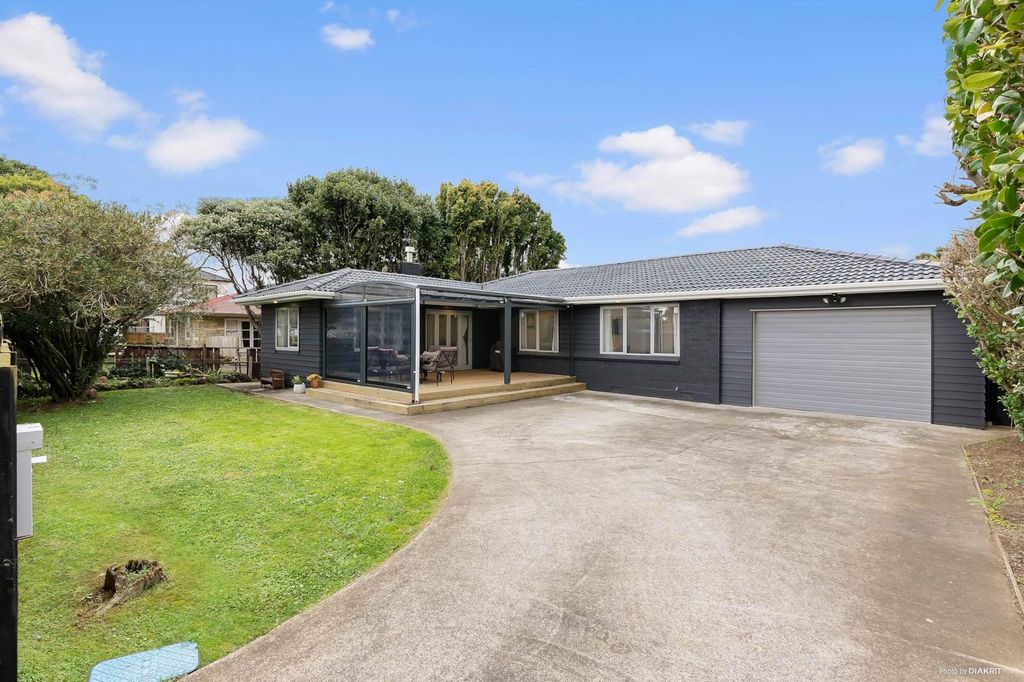 Property value 121 Gills Road, Bucklands Beach realestate.co.nz