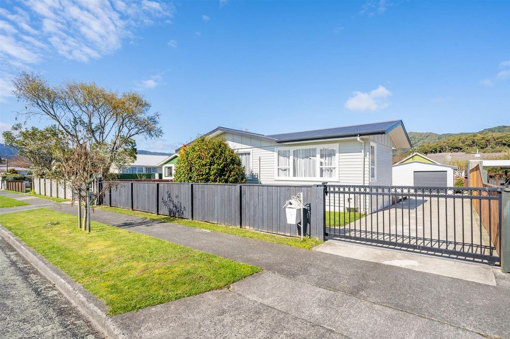 Property value 9 Karamea Grove, Wainuiomata realestate.co.nz
