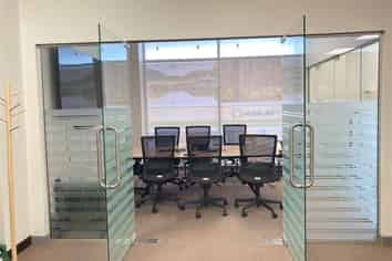 Great North Facing Retail Strip