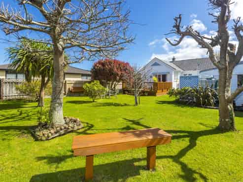 10 Savage Crescent, Upper Hutt