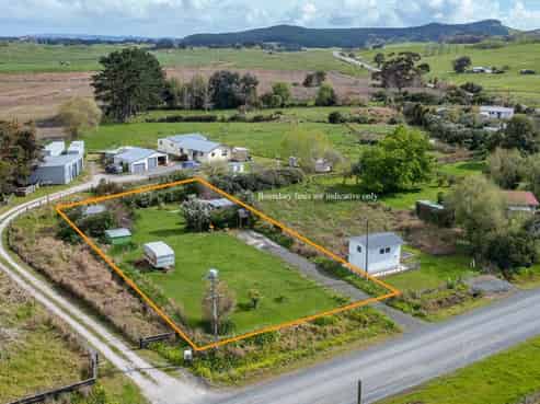 8 Okahukura Road, Tapora