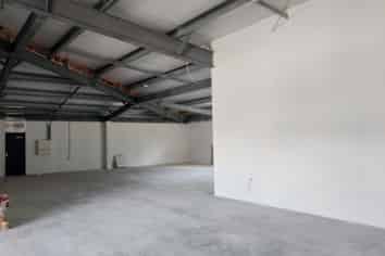 Last opportunity in popular Te Puna Centre!