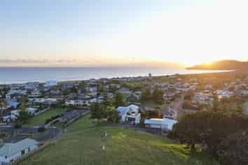 12 Island View Heights, Coastlands