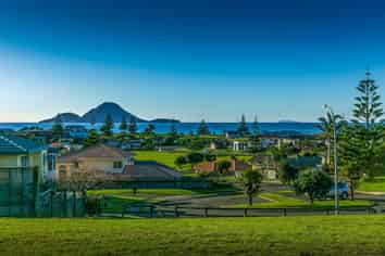 12 Island View Heights, Coastlands