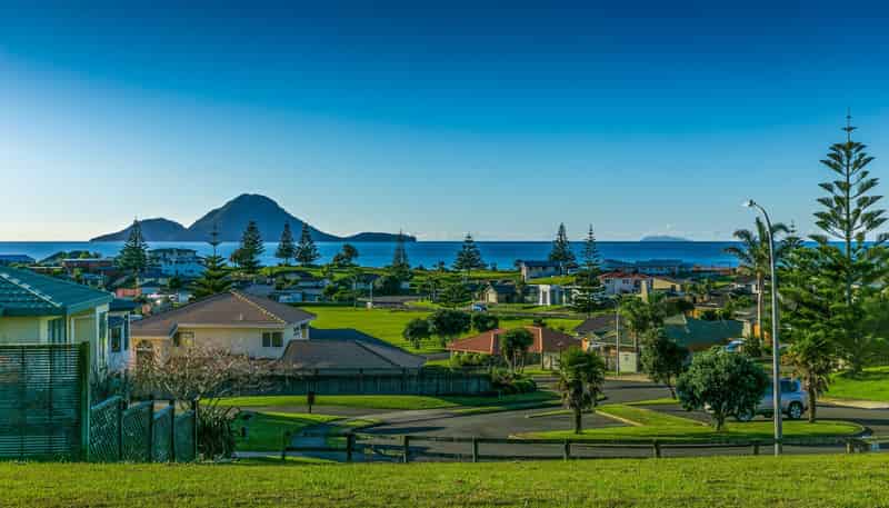 12 Island View Heights, Coastlands
