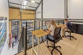 Unit 20 - ideal display and warehouse unit