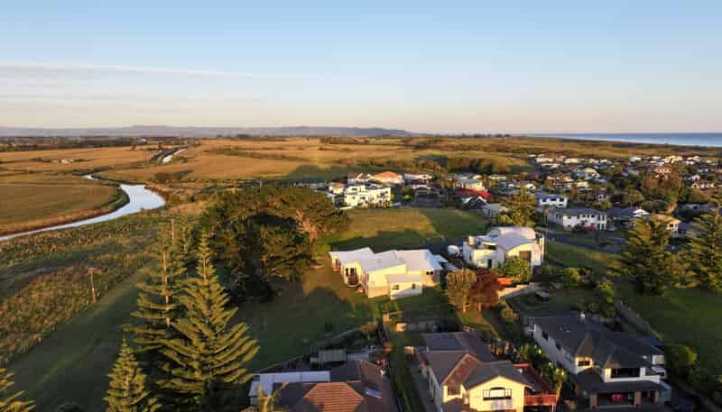 14 Island View Heights, Coastlands