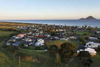 14 Island View Heights, Coastlands