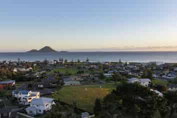 14 Island View Heights, Coastlands