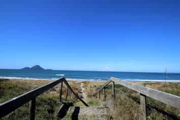 14 Island View Heights, Coastlands