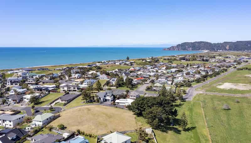 14 Island View Heights, Coastlands
