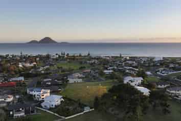 18 Island View Heights, Coastlands