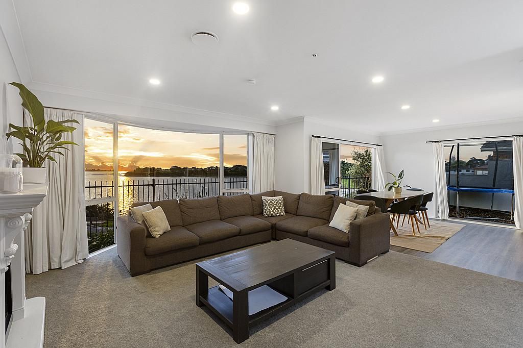 Property value 27 Saint Annes Crescent, Wattle Downs realestate.co.nz