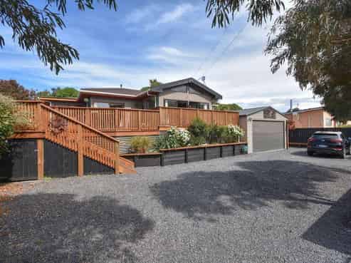 605 Brighton Road, Westwood