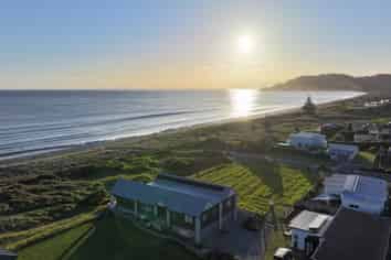 55 Pacific Parade, Coastlands