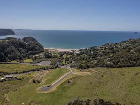 5 Te Puia Place, Hot Water Beach