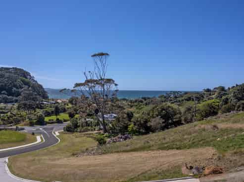 5 Te Puia Place, Hot Water Beach