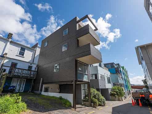 8/27 Drummond Street, Mount Cook