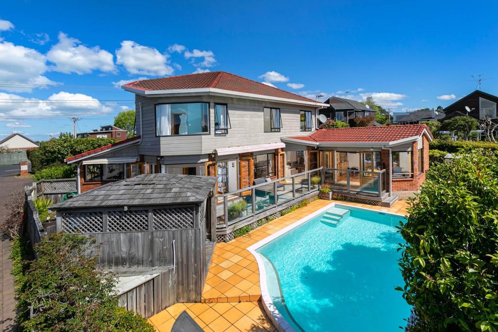 Property value 62A Aberdeen Road, Campbells Bay realestate.co.nz