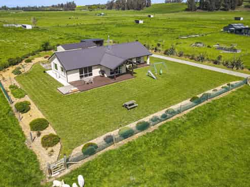 13 Keane Road, Levels