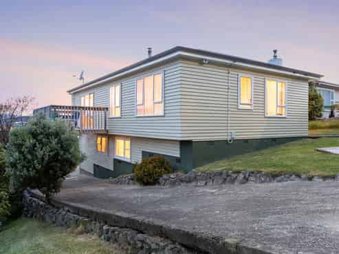 17 Waiho Terrace, Elsdon
