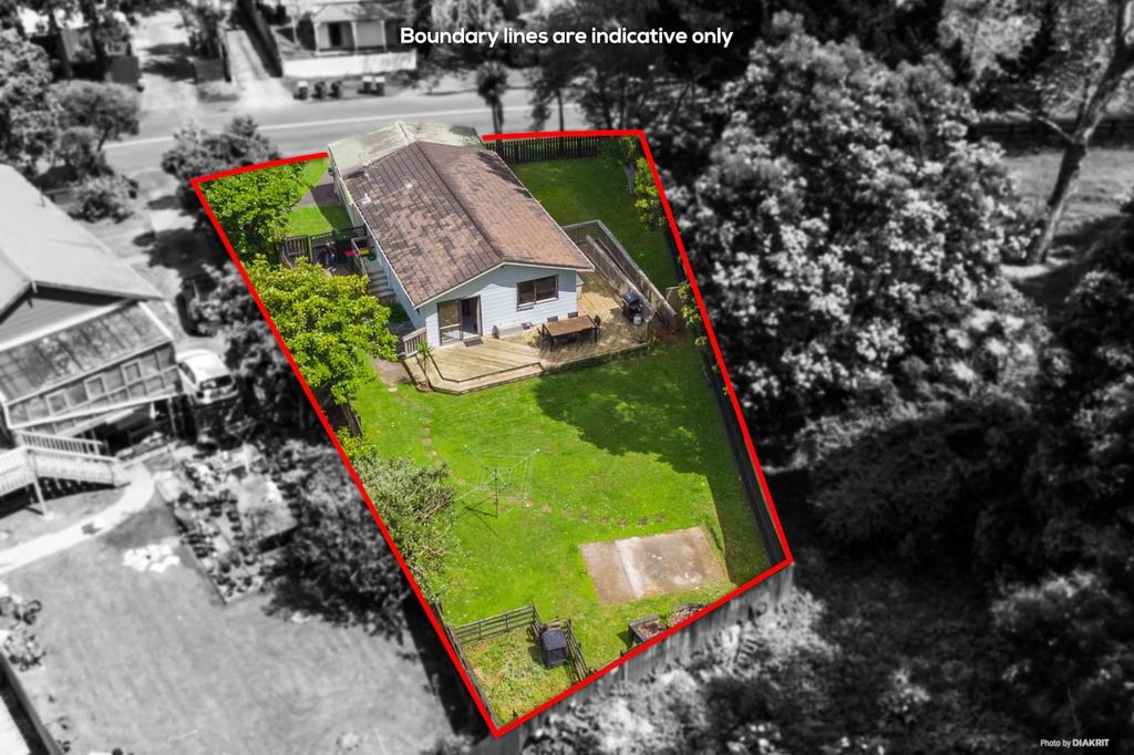 Property value 90 Kemp Road, Massey realestate.co.nz