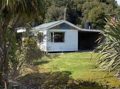 12 Neils Beach Road, Jackson Bay
