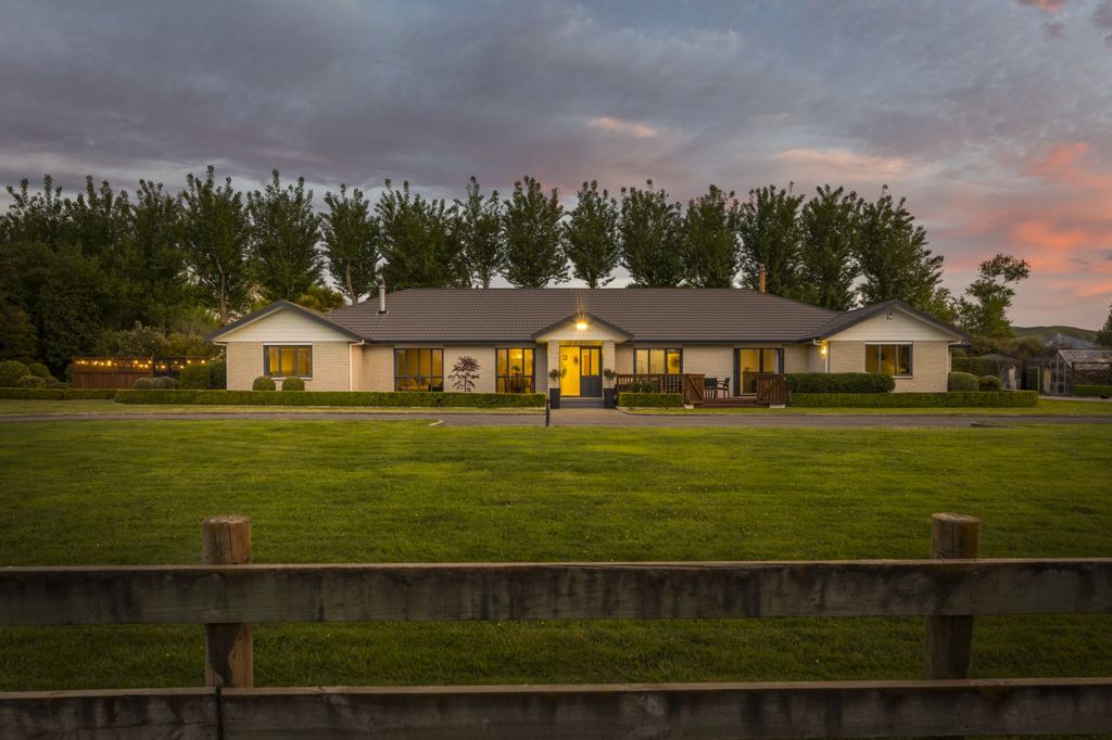 Property value 294 Polson Hill Drive, Aokautere realestate.co.nz