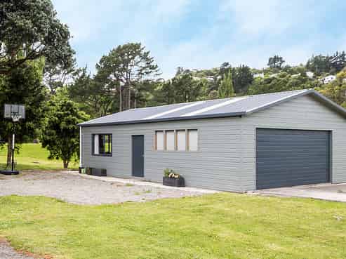 9 York Avenue, Manor Park