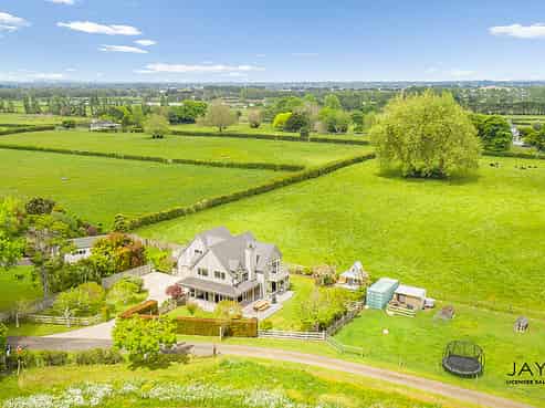 26 Village Way, Ardmore