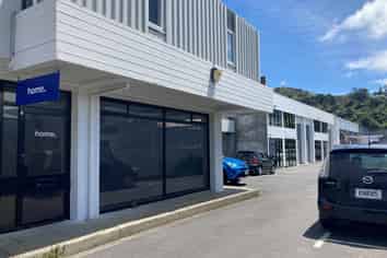 Small Affordable Office Space or Retail