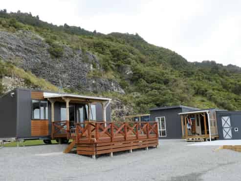 142 Omoto Road, Kaiata