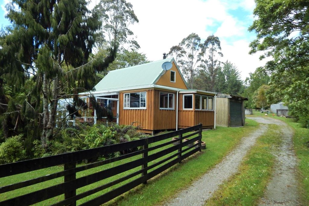 Property value 57 Humphreys Gully West, Hokitika realestate.co.nz