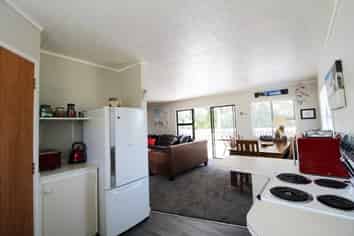 254 Kenwood Drive, Matarangi