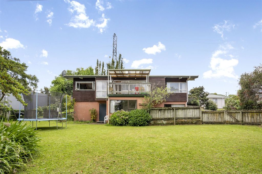 Property value 19 Cormack Street, Mount Roskill realestate.co.nz