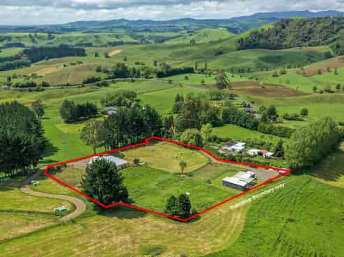 652 Bayley Road, Wharepapa South