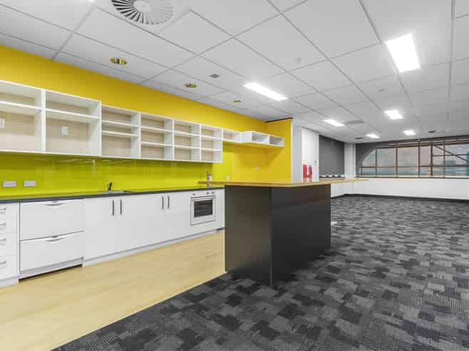 Well presented CBD office with a view