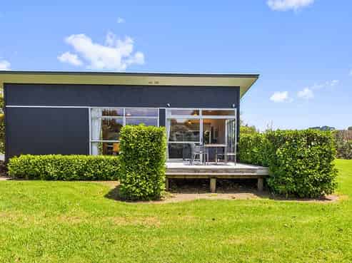 17/170 Green Road, Matakana