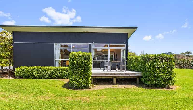 17/170 Green Road, Matakana