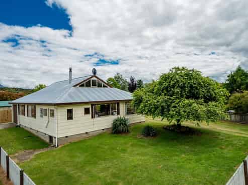 4 Wairau Road, Albert Town