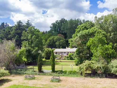 612 Middle Road, Poukawa