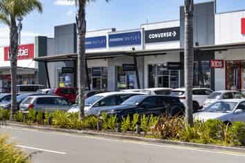 Anchor Tenant - Outstanding Cashflow 