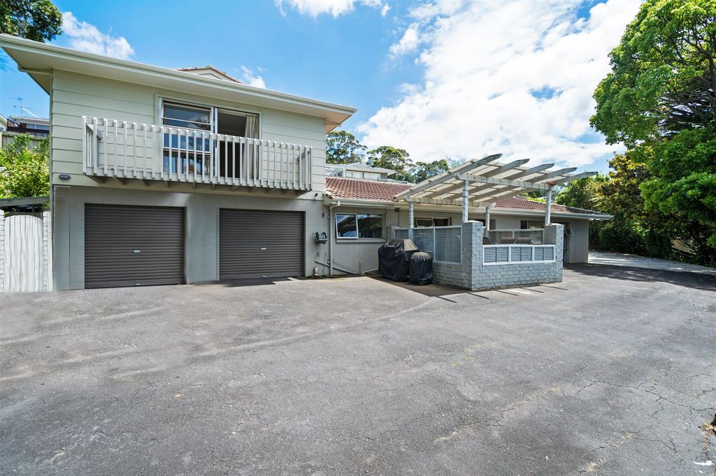 Property value 25A Ravenwood Drive, Forrest Hill realestate.co.nz